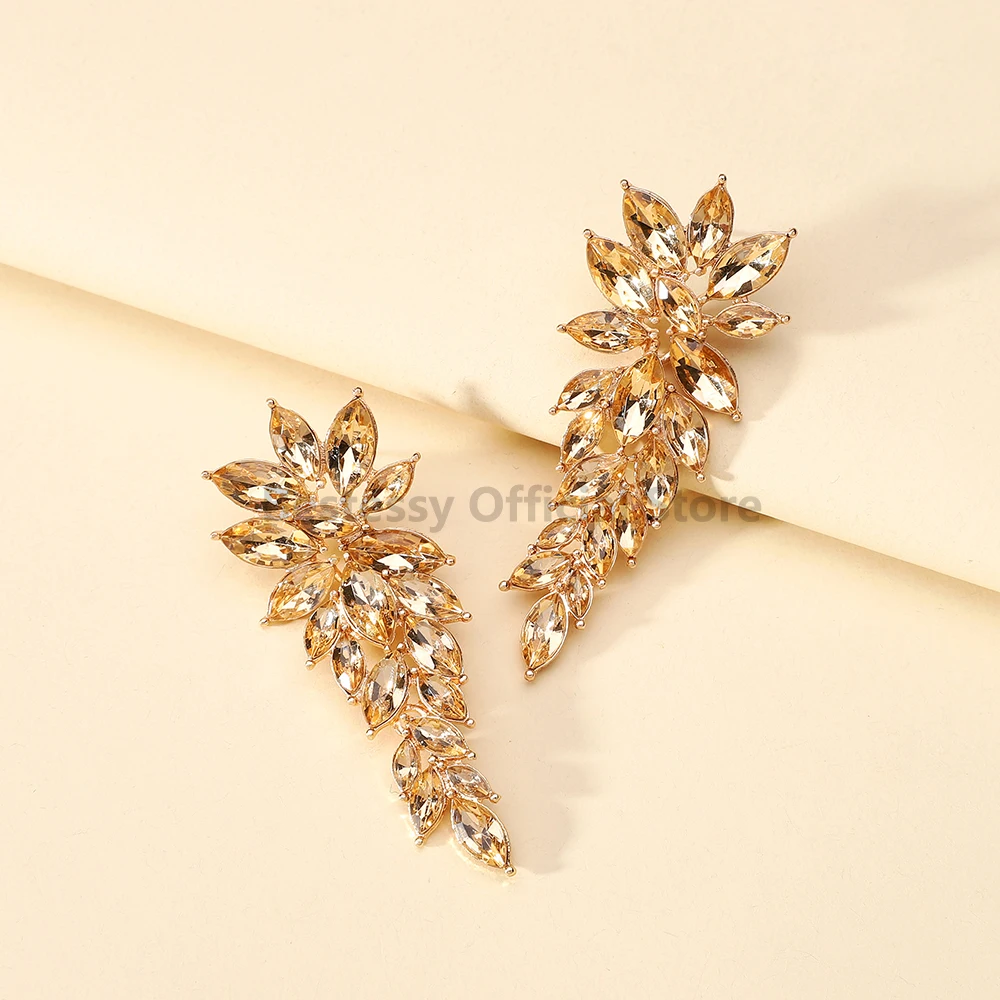Unique Flower Design Sparkling Crystal Hanging Earrings For Women  Luxurious Charm Elegant Fairy Party Jewelry Accessories Gifts