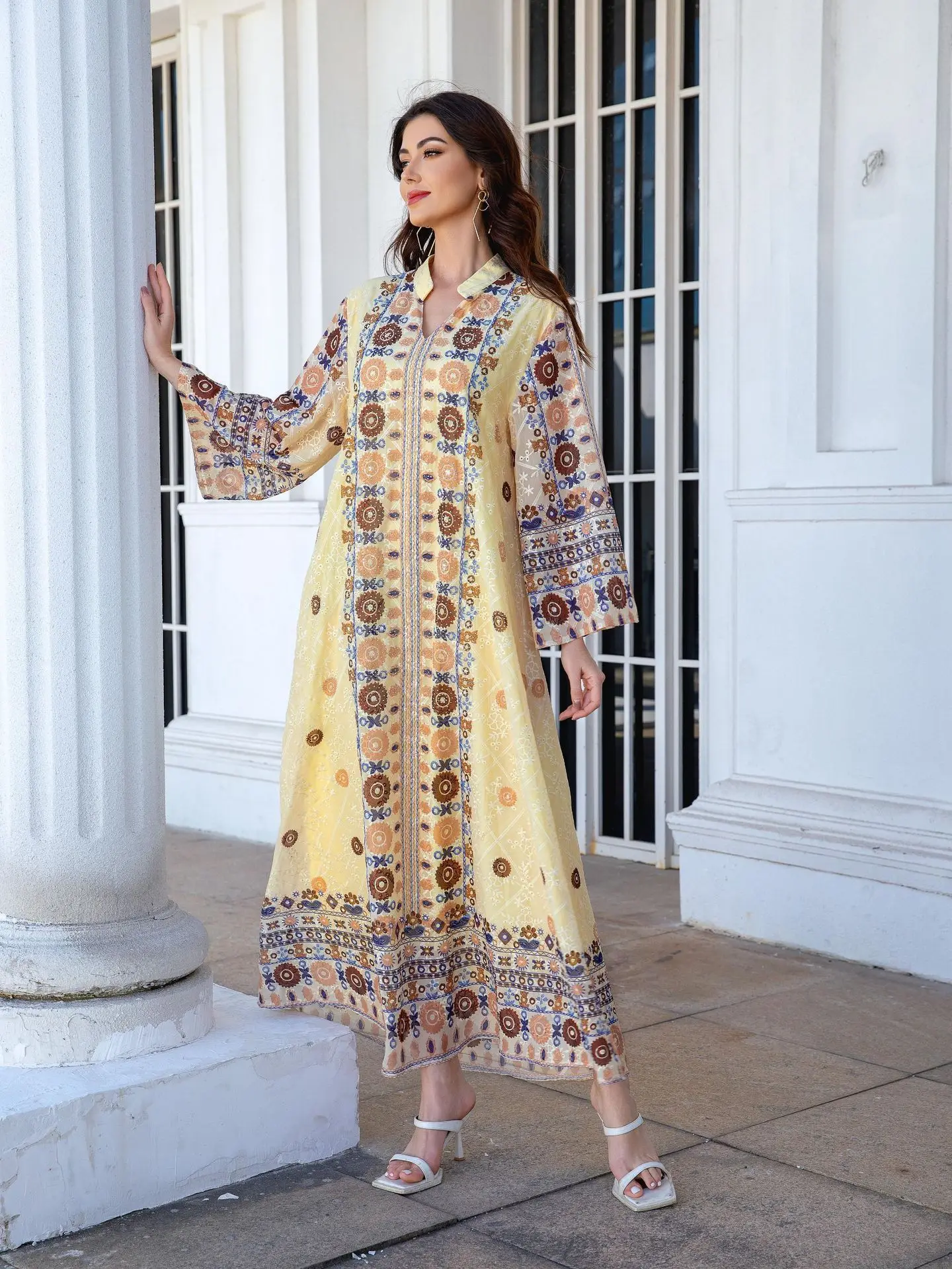 Abito da donna musulmano mediorientale con stampa in tessuto ricamato con diamanti caldi Abaya