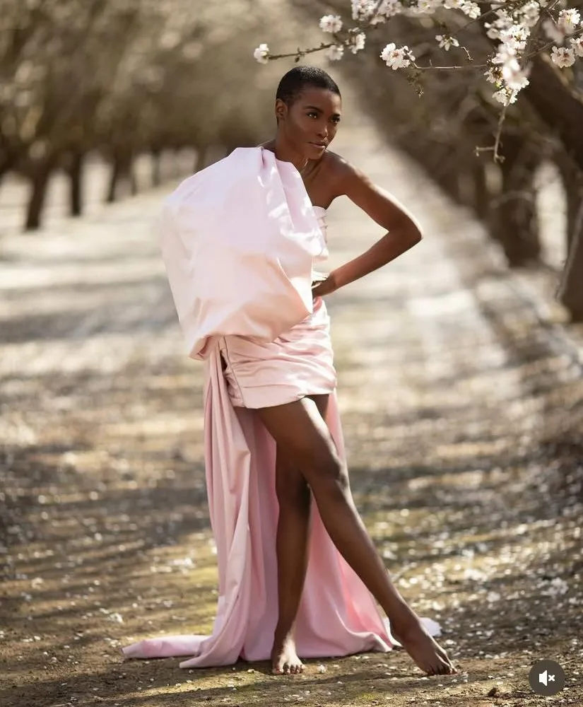 Robes de soirée rose pâle avec manches, asymétrique épaule dénudée, robe de bal pour femmes, robes d'occasion spéciale plissées