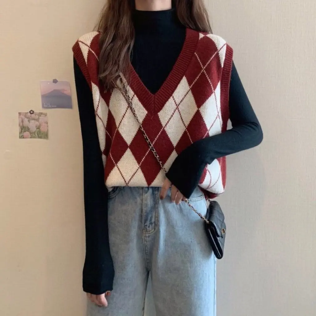 

Women's Quilted V-Neck Vest Preppy Style Knitwear Layered Short Vest Age-Reducing European And American Style Spring Fall