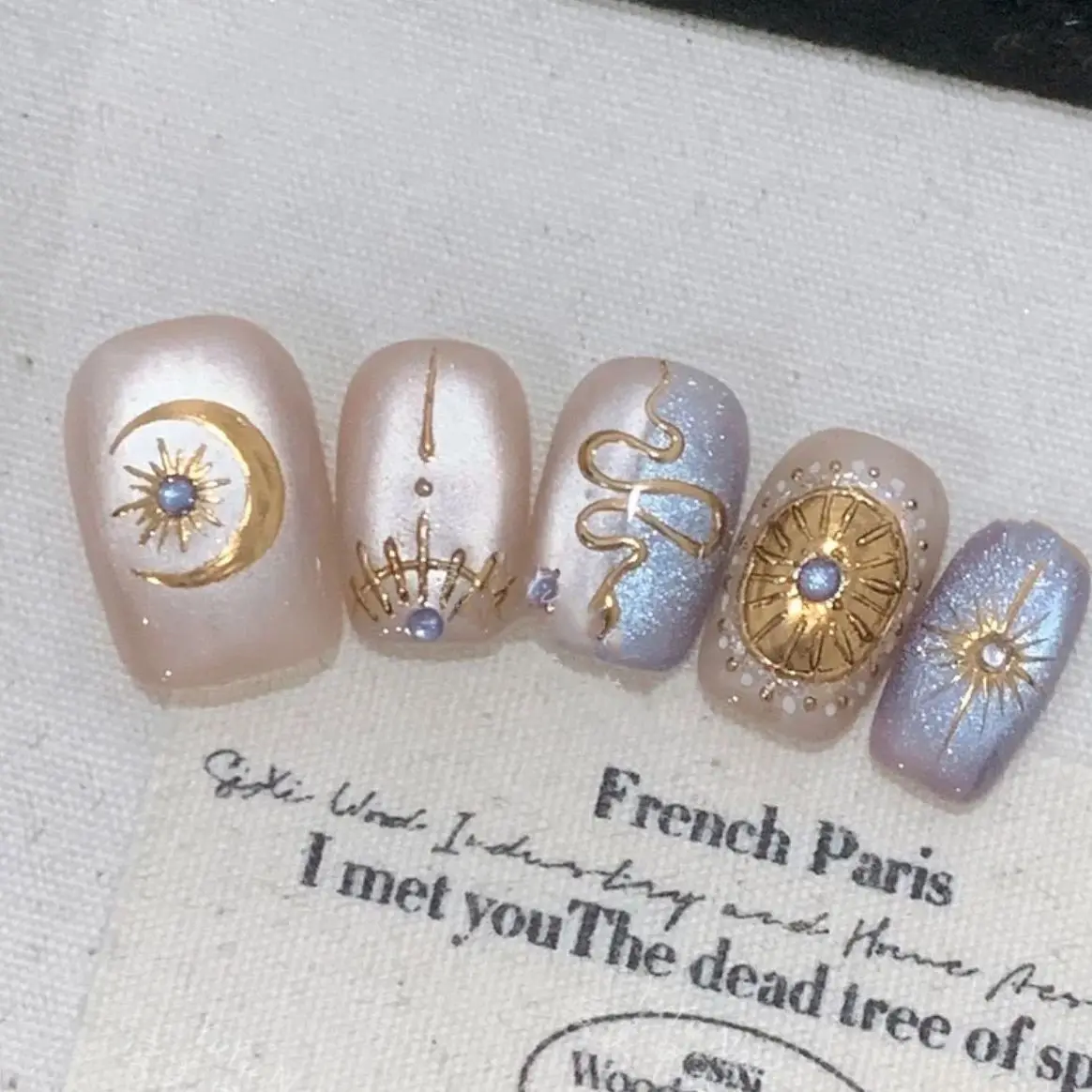 Étoiles serpent courtes dorées et argentées, 10 pièces, faites à la main, Design Totem étoiles lune avec faux ongles pour femmes et filles