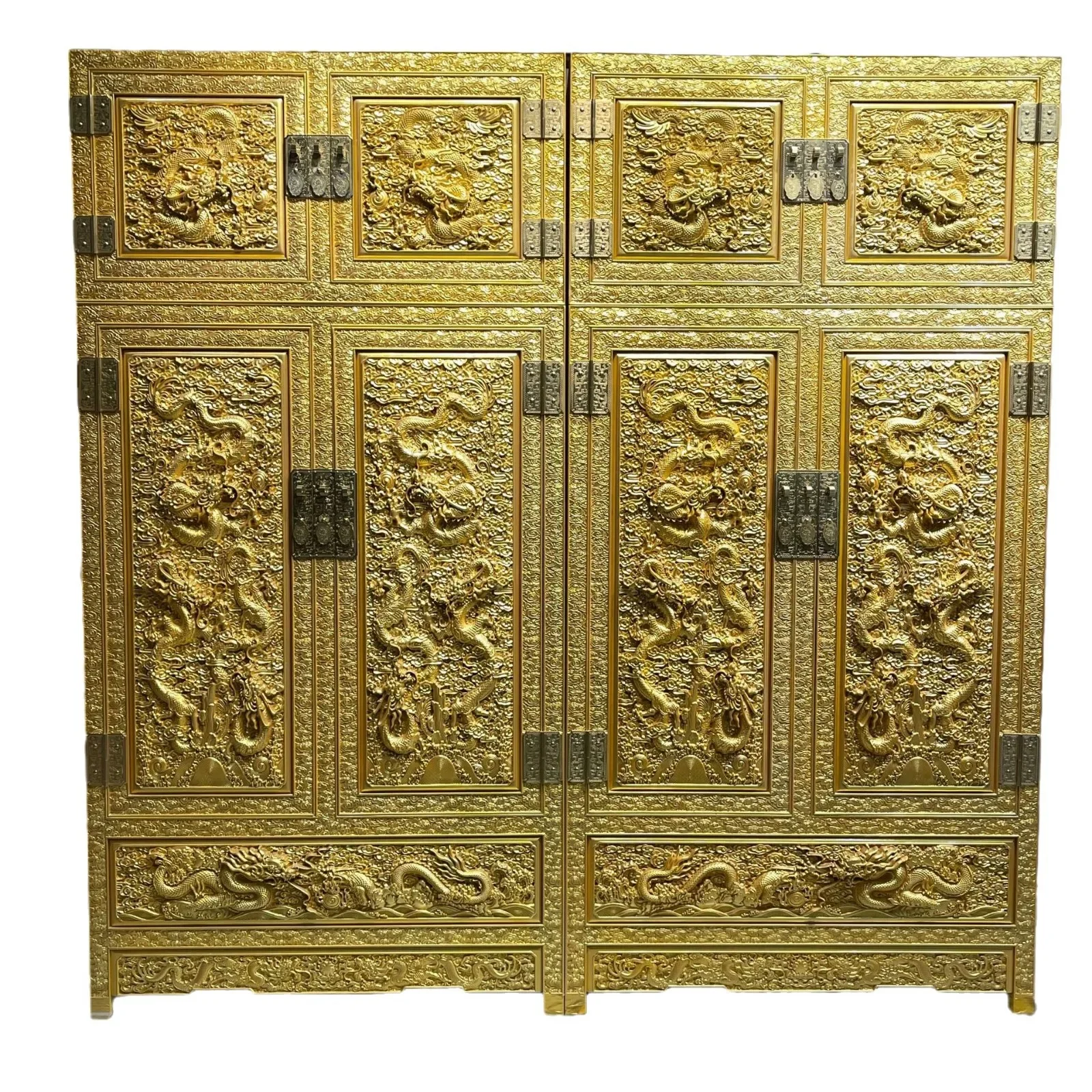 Złota szafa z litego drewna nanmu, małych liści, z drewna zhennan, do przechowywania, w stylu antycznym.