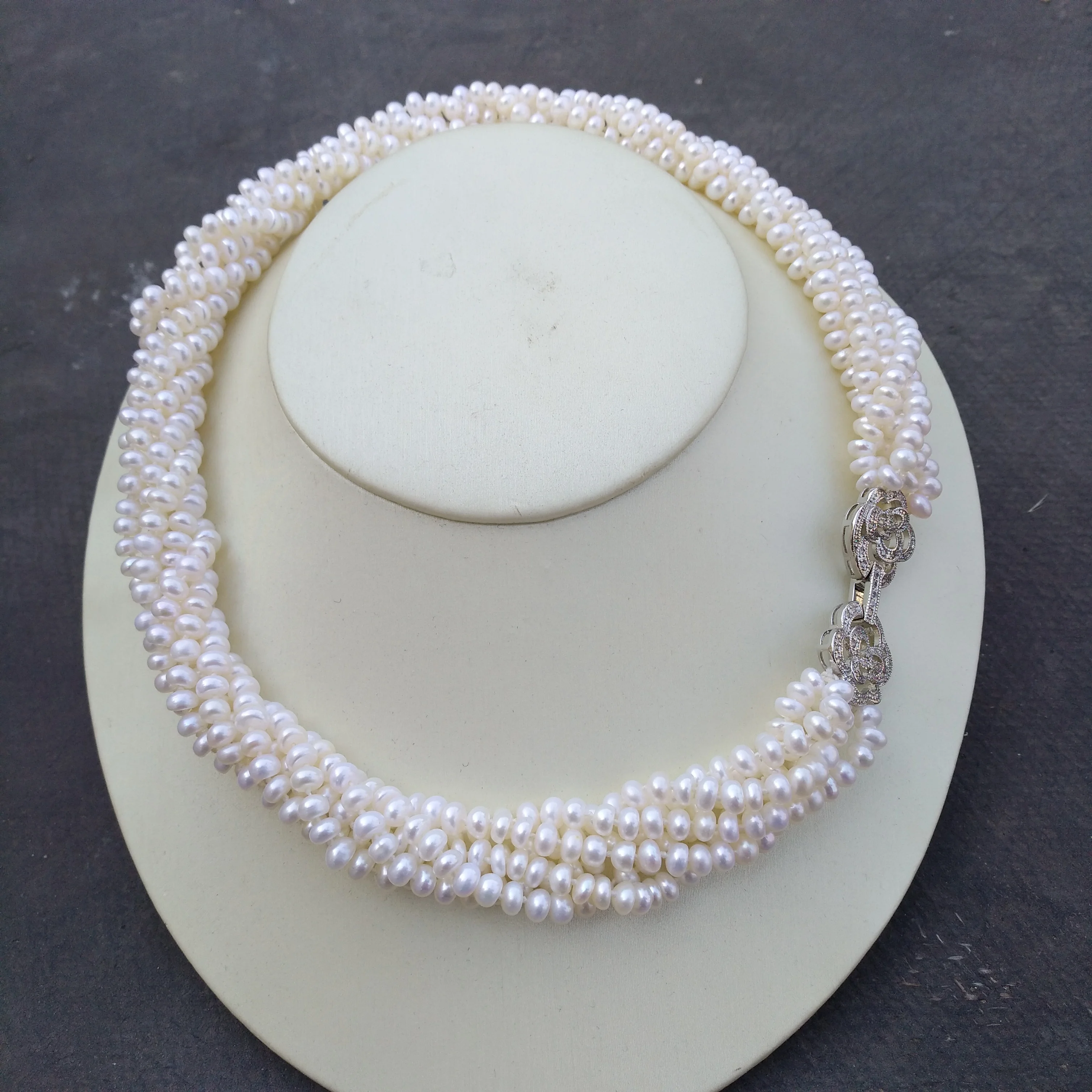 Beautiful Design AAA+ Akoya Natural White + black Pearl Necklace 55CM Please see more photos with pearl details.