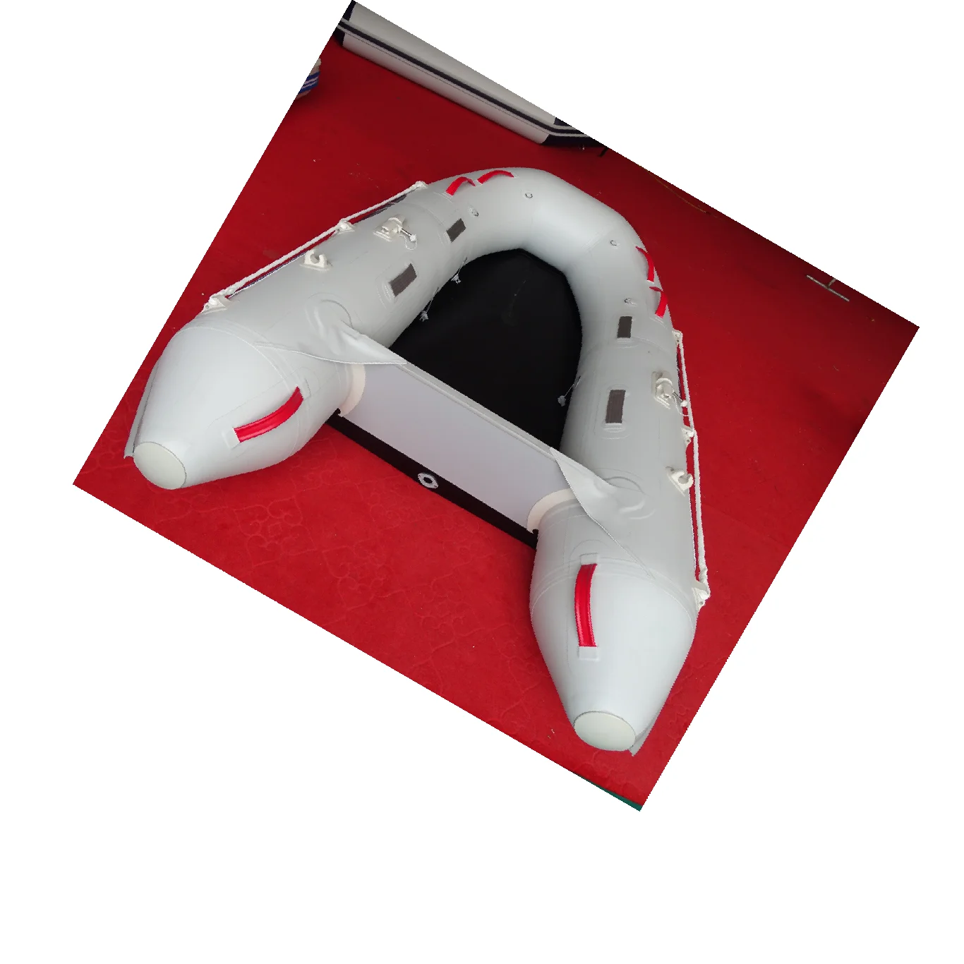 قارب صيد قابل للنفخ عالي الجودة للبيع