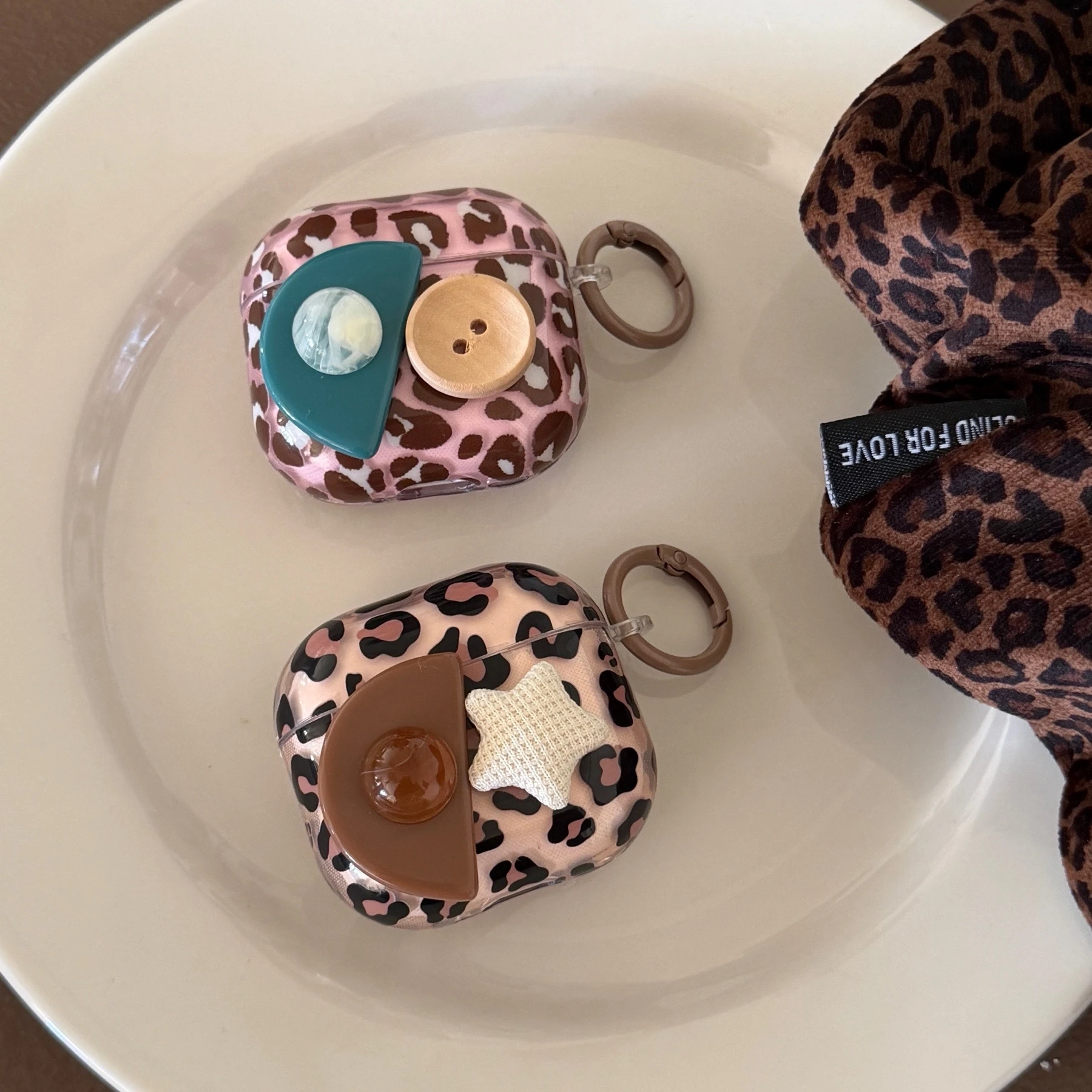 Pink-Brown Leopard …