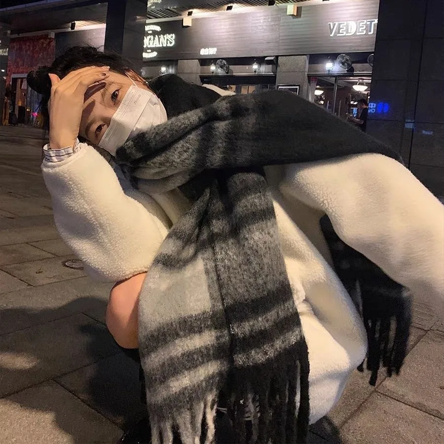 

2025 gentle Popular Scarf Women Thickened Colorful Plaid Tassel Warm Neck Shawl Fashionable and Versatile Outwear Female wh4