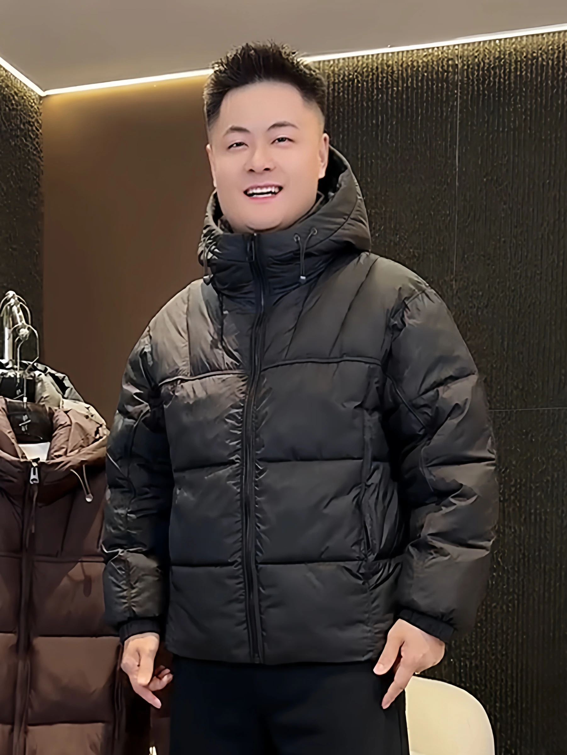 

2026 New Lightweight Warm Hooded Cotton Jaet Men's High-End Versatile Cool ort Cotton Coat Faionable Urban American Casual