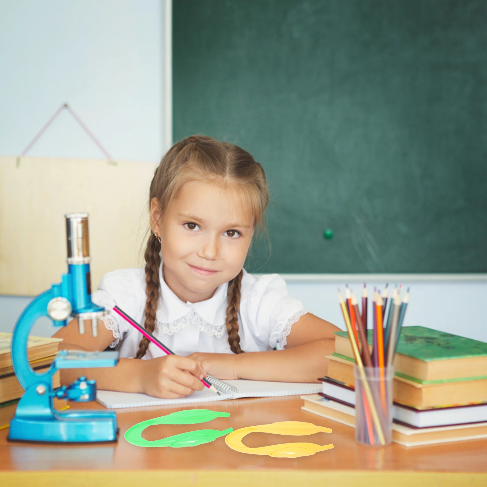 1Pc Pinzette di plastica colorate casuali per bambini Capacità di osservazione Sviluppo Pinze per esperimenti giocattolo educativo