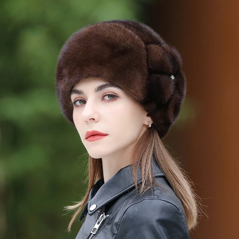 

Russian Winter New Mink Women's Beret Fashionable Outdoor Thickened Fashionable Mink Leather Hat Premium Warm Hat