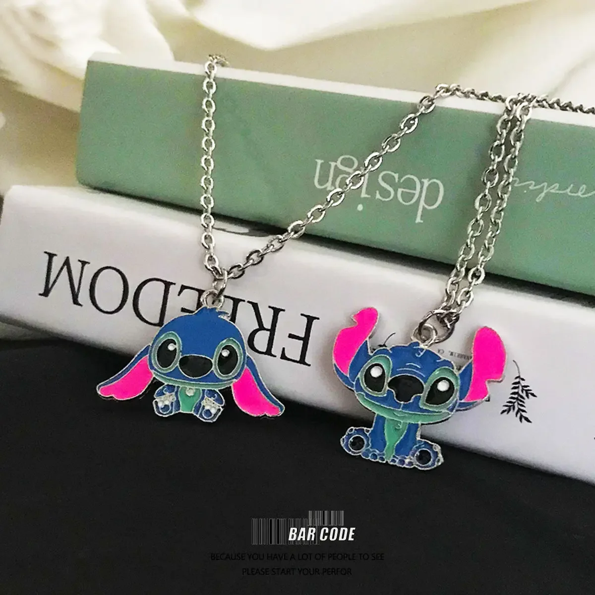 Stitch Disney collana Kawaii Anime Lilo & Stitch collana accessori Stich Cartoon ciondolo ragazza decorazione giocattolo regali di compleanno