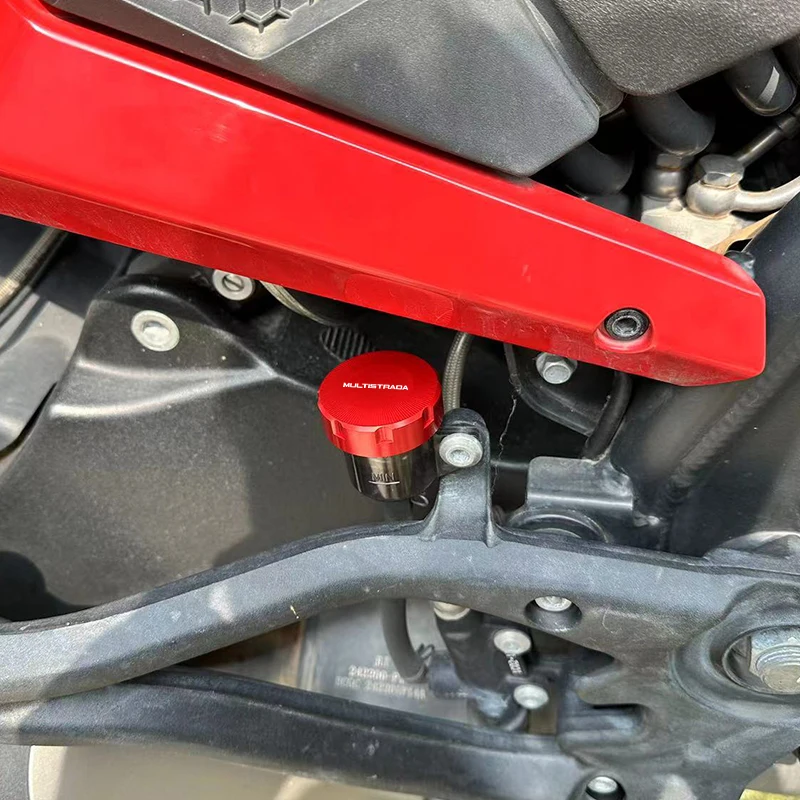 Multistrada Accessories CNC Front Brake Reservoir Fluid Tank Cover For Ducati Multistrada 950 1100 1200 1260 1200S 1260S V2 V4