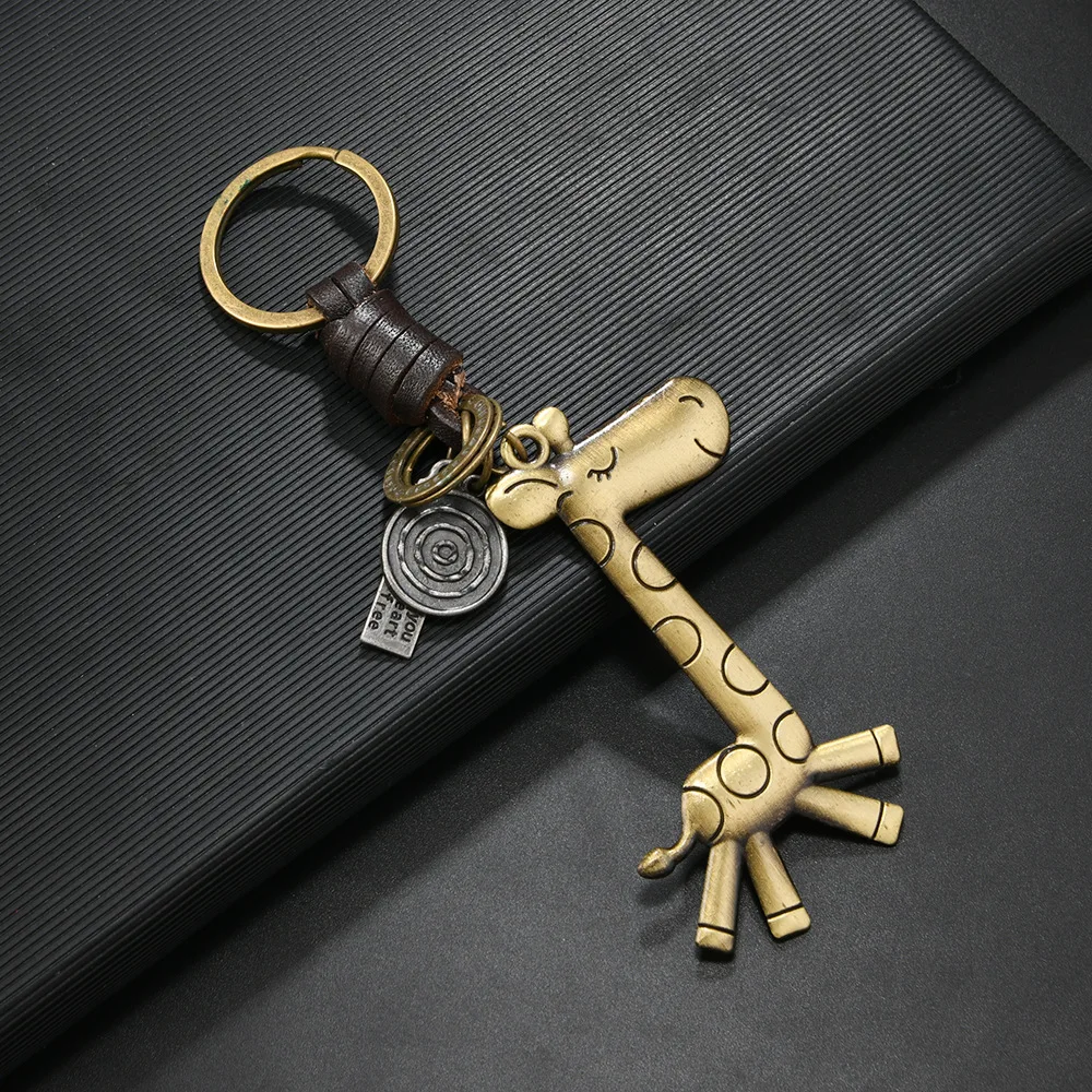 European and American new popular creative keychains men's and women's gifts alloy bronze giraffe retro woven cowhide pendant
