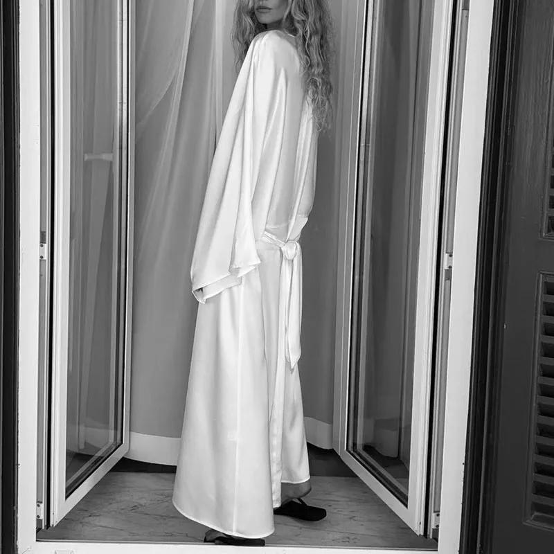 Sukienki damskie eleganckie z okrągłym dekoltem satynowe długie sukienki wiosenne codzienne jednolite sznurowane sukienki na imprezę jesienne luźne sukienki maxi z długim rękawem