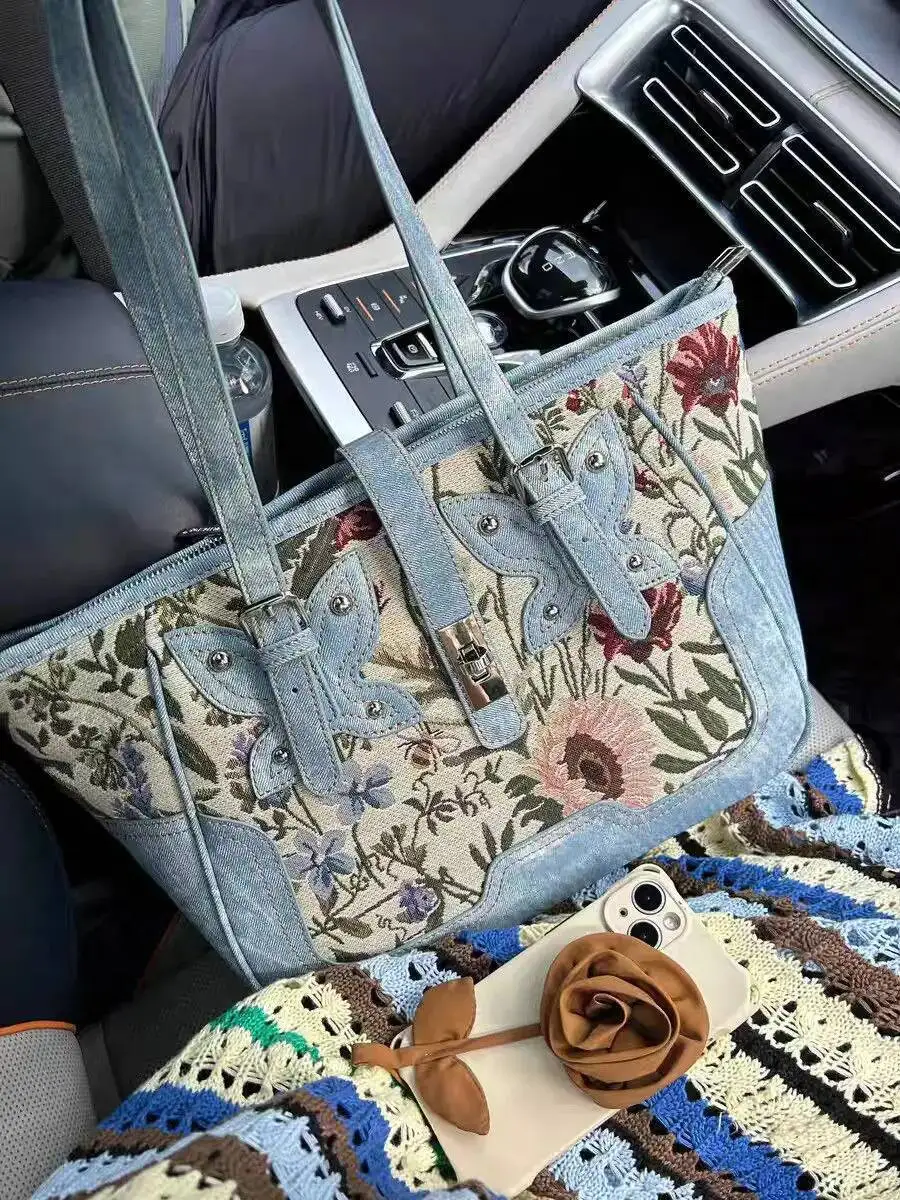Bloom Vintage Denim Tote Handbag Women Floral Embroidery Large Capacity Casual Shoulder Bags Female Y2k Underarm Bag Chic