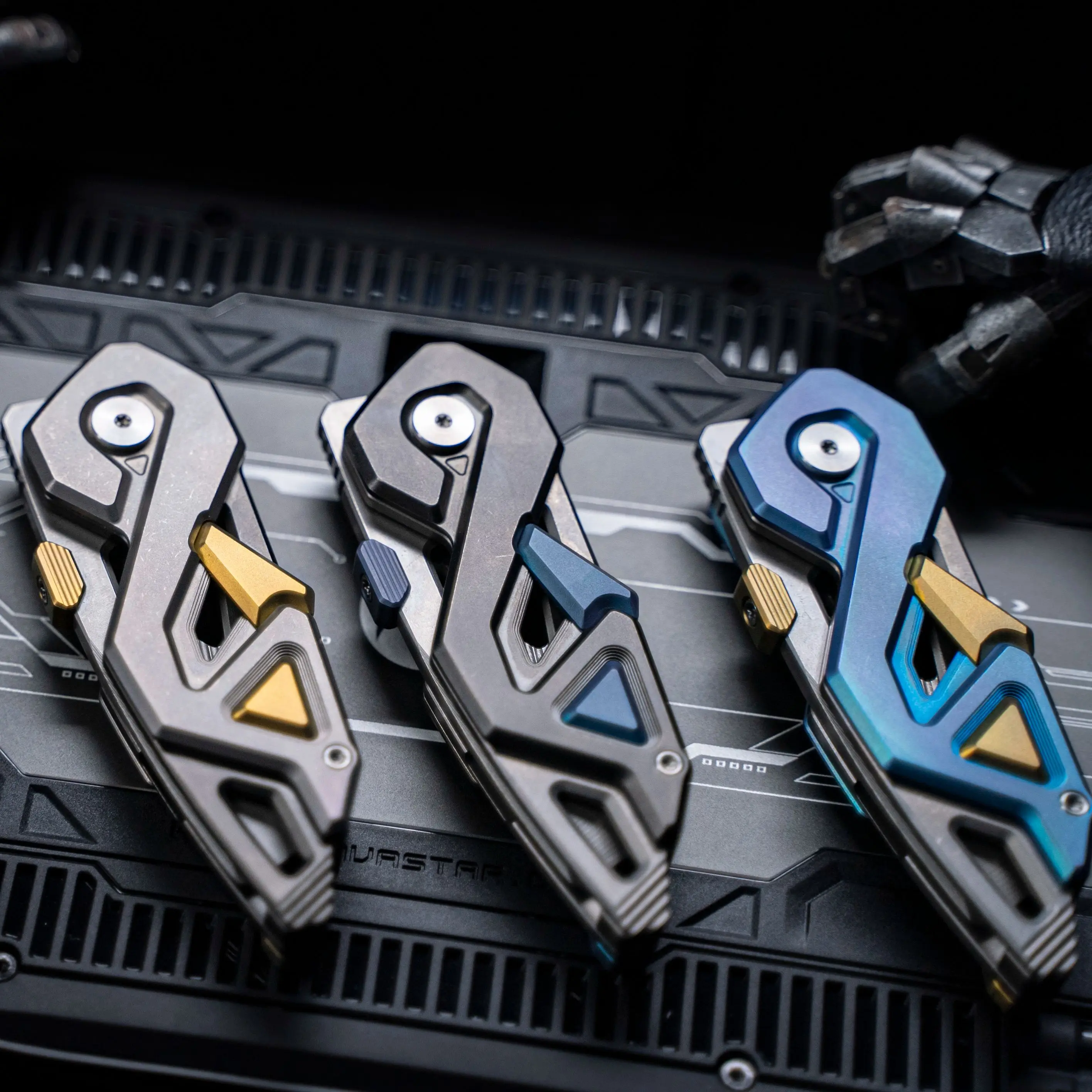 TEAROOM EDC TR-1 Mechanical Pry Bar | Multi-Function Screwdriver, EDC Fidget Toy