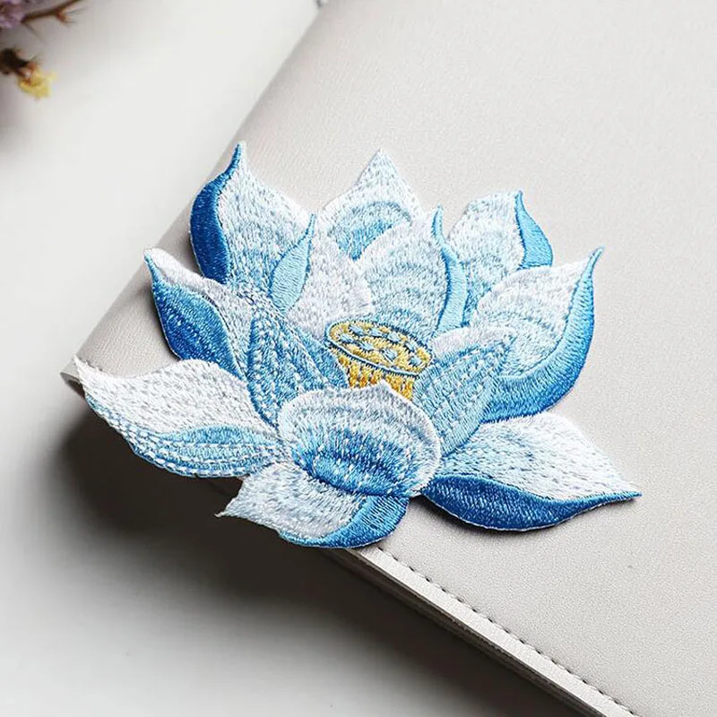 1 Pc Lotus Flower Patch Embroidered DIY Bag Appliques Sew On Patches for Clothes Cheongsam Wedding Dress Accessory 9.5*6.5CM