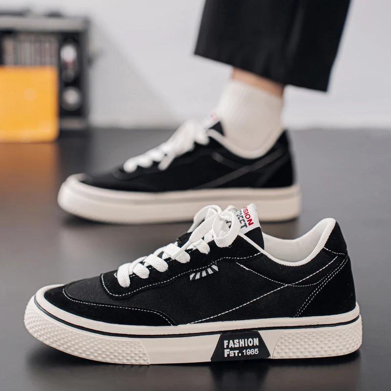 

Men's Plus-size Canvas Shoes Summer Breathable Soft-sole Non-slip Comfort Outdoor Walking Shoes Fashion Youth Sports Board Shoes