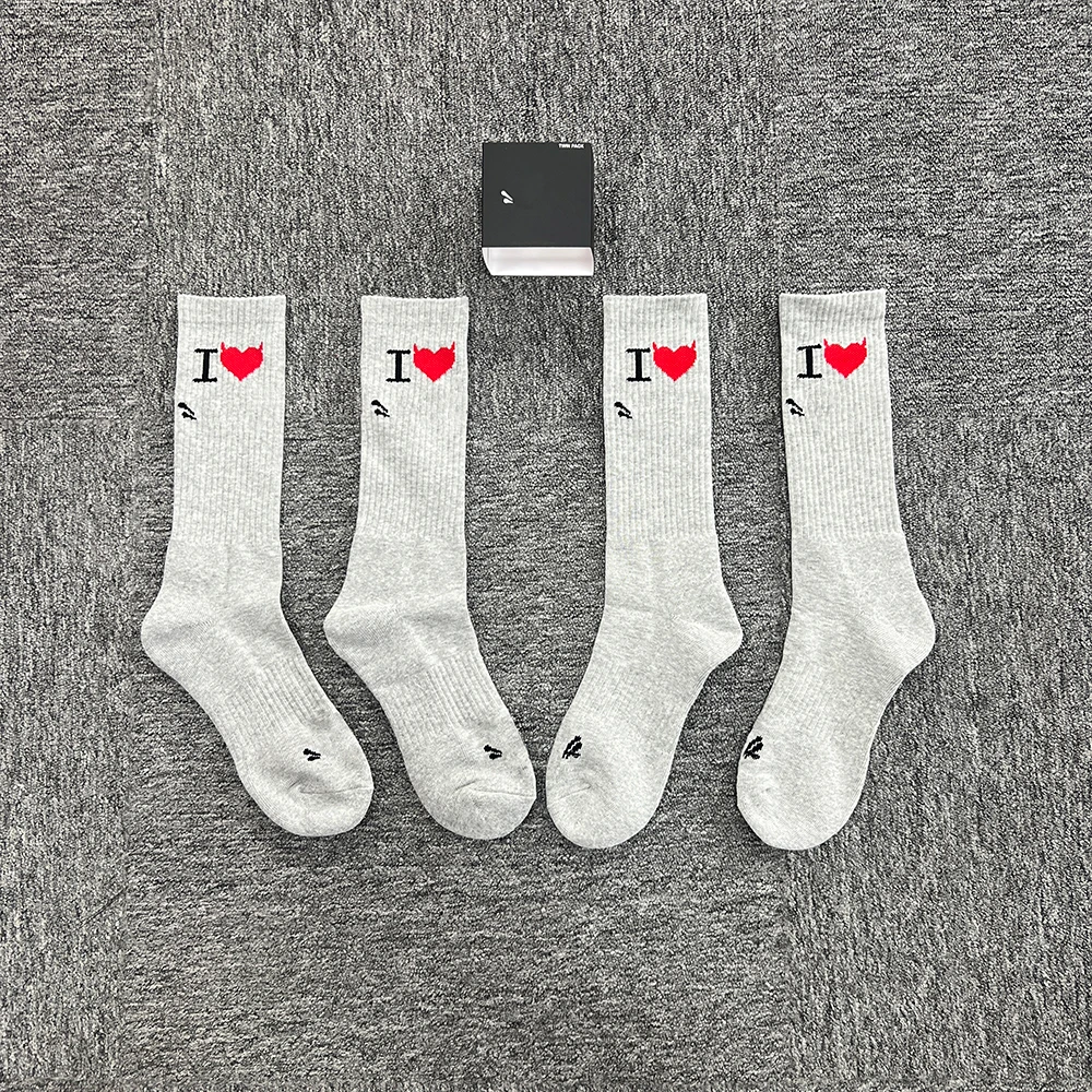 

SY-91 Sport Socks | GREY Cotton with Heart Jacquard | Moisture-Wicking Stretch for Gym & Running | Athletic Performance