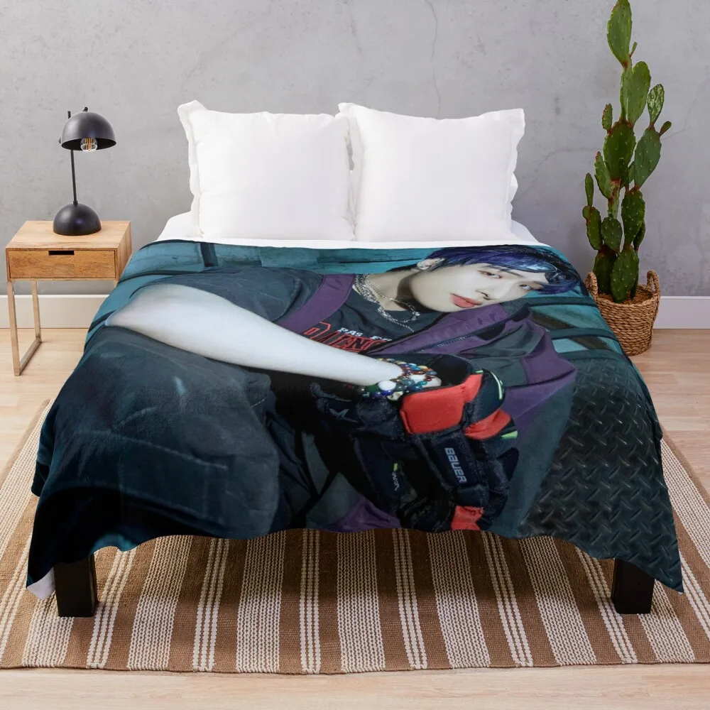 ATEEZ MINGI THE WORLD EP.1 : MOVEMENT GUERRILLA Throw Blanket cosplay anime Weighted Blankets For Baby Blankets