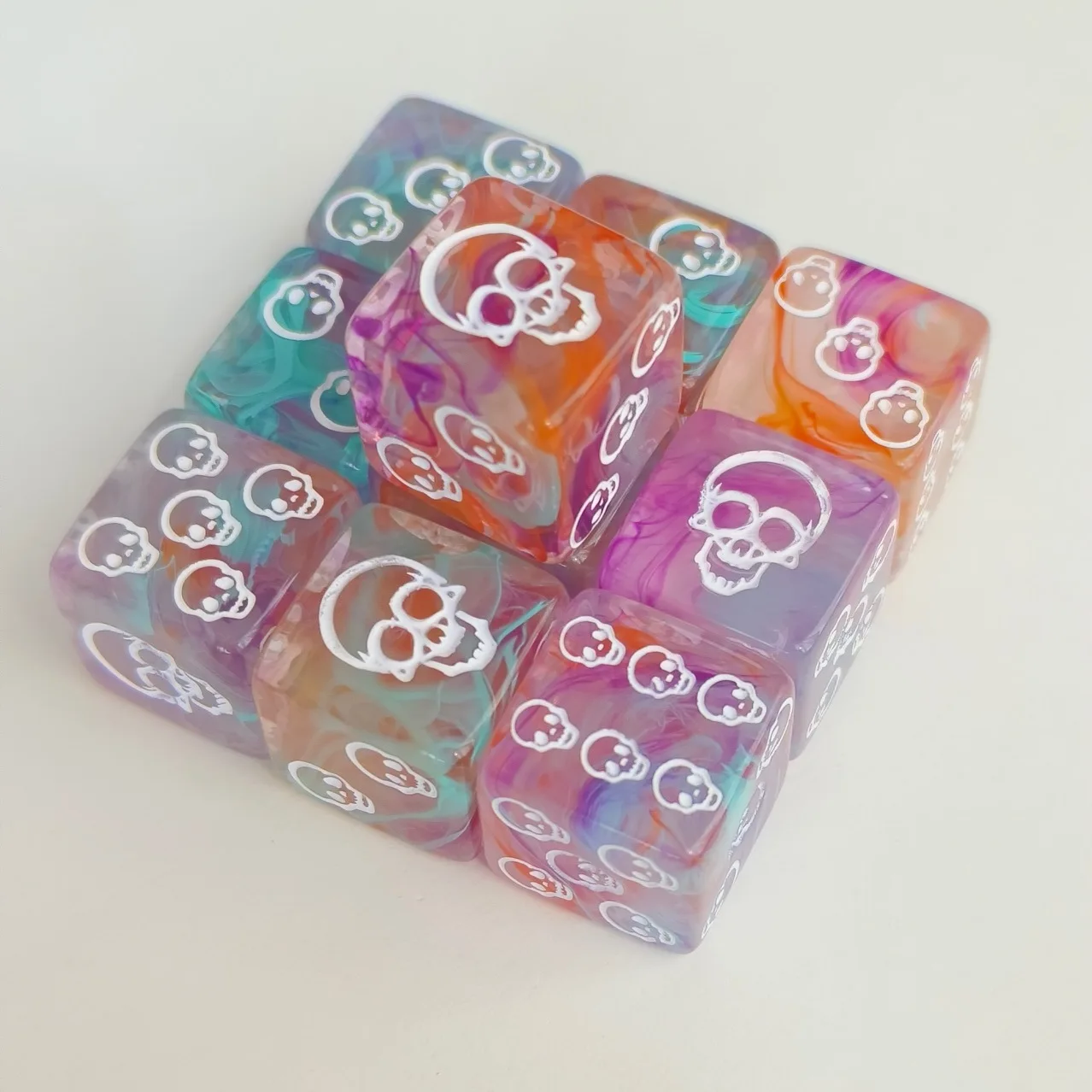 

10pcs/lot D6 Game Dice Acrylic 6 Sided D&D Table Game Polyhedral Dice Set for DND RPG TRPG Entertainment Board Game Accessories