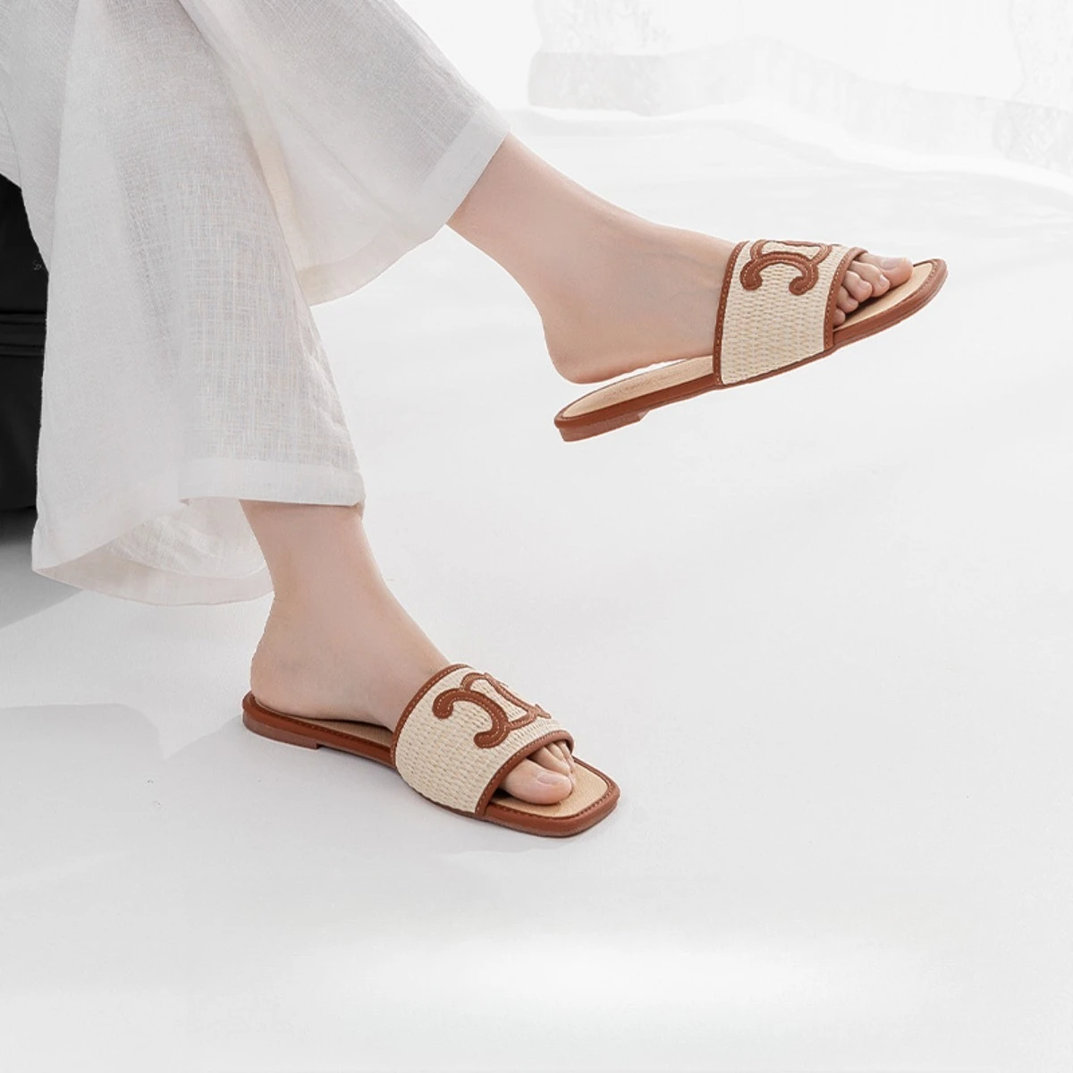 Slippers Women's Indoor Home 2025 Spring and Summer New Breathable Sweat Absorption Non-slip Worn Outside Women's Cool Slippers