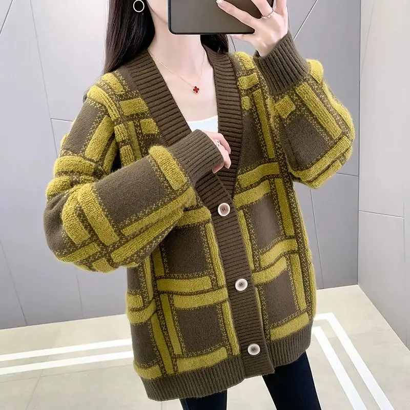 Autumn and Winter Checkered Contrast Knitted Cardigan Women\'s 2023 New Korean Version Loose and Fashionable Women\'s Coat