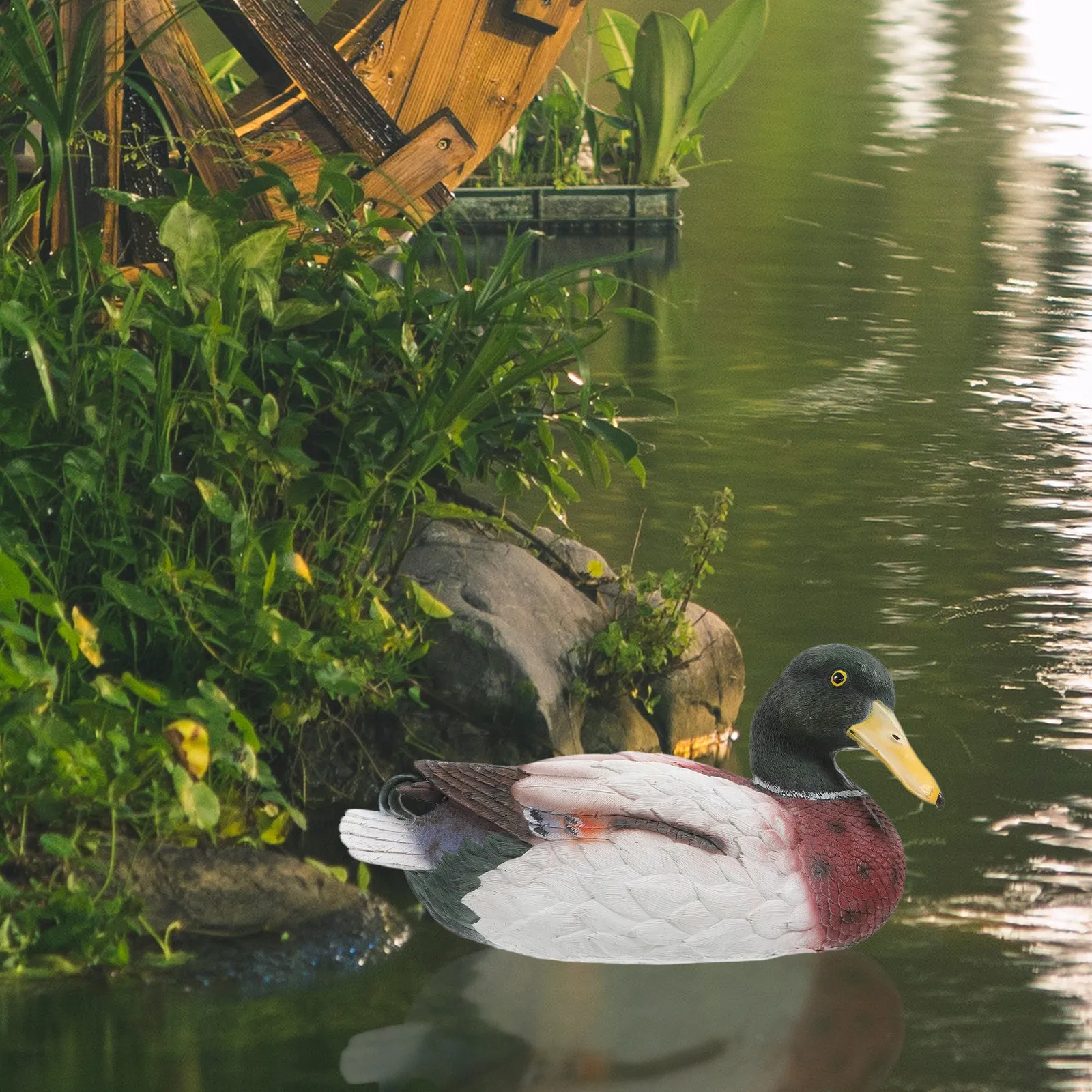 Resin Floating Duck Statue Garden Water Feature Ornament for Ponds Lakes Fountains Outdoor Yard Decor Water Floating Animal