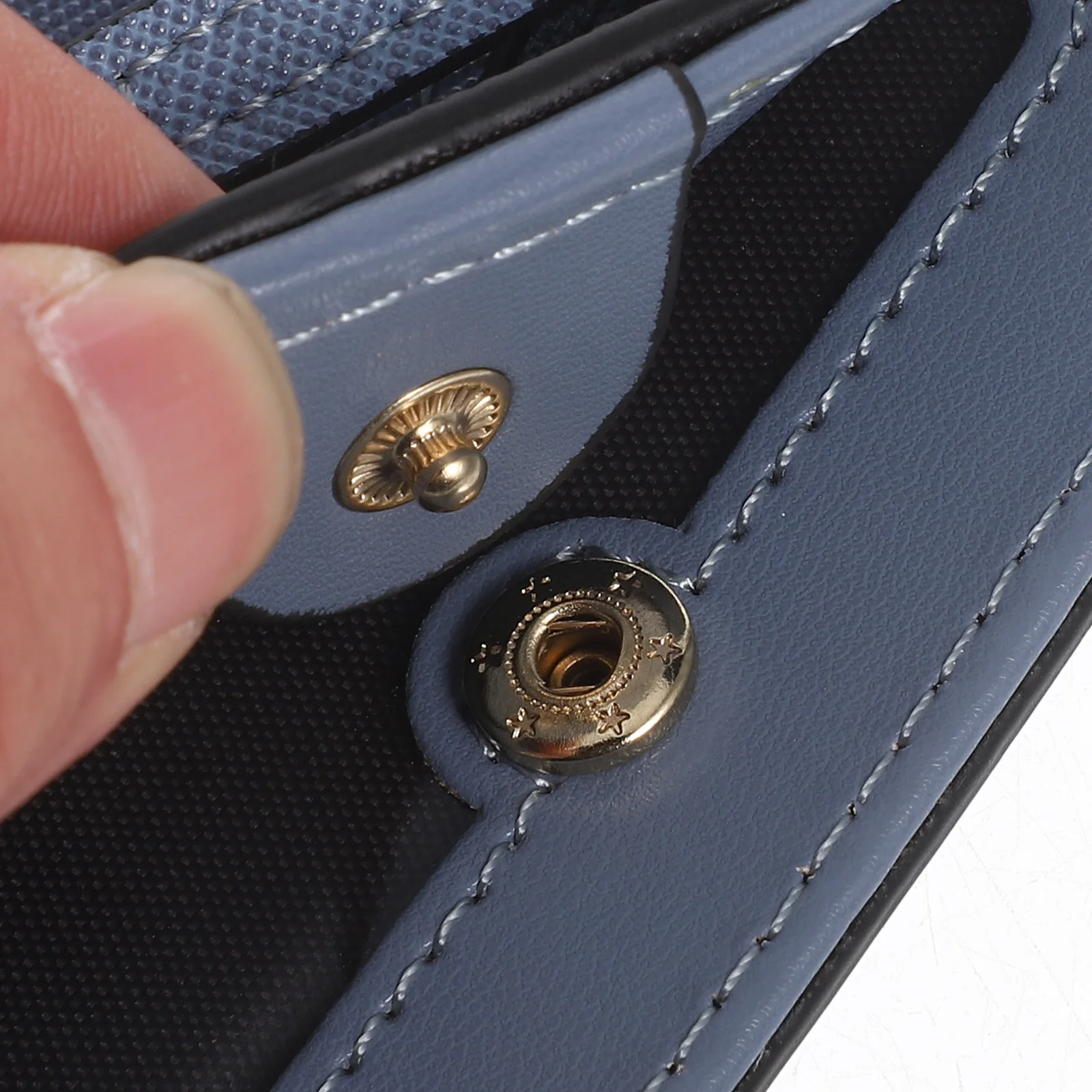 محفظة نسائية رفيعة: محفظة صغيرة من البولي يوريثان بسيطة للبطاقات والعملات النقدية وتصميم رفيع للغاية وخفيف الوزن وقابض مدمج محمول