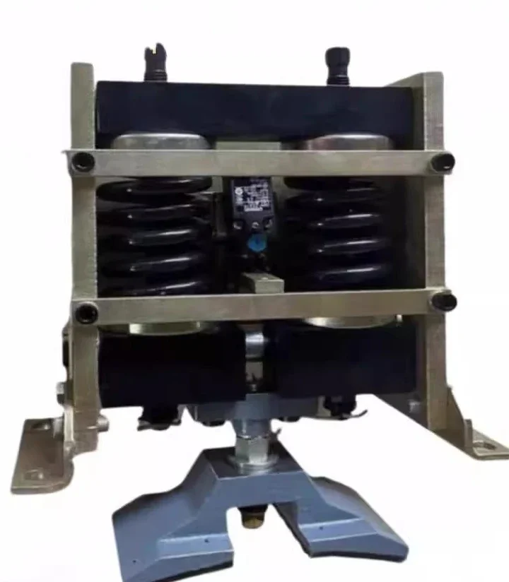 الأجزاء مناسبة لجهاز حماية السرعة الزائدة لآلة جر المصعد Mitsubishi ZRG-24 ZRG-36 مشبك حبل السلك