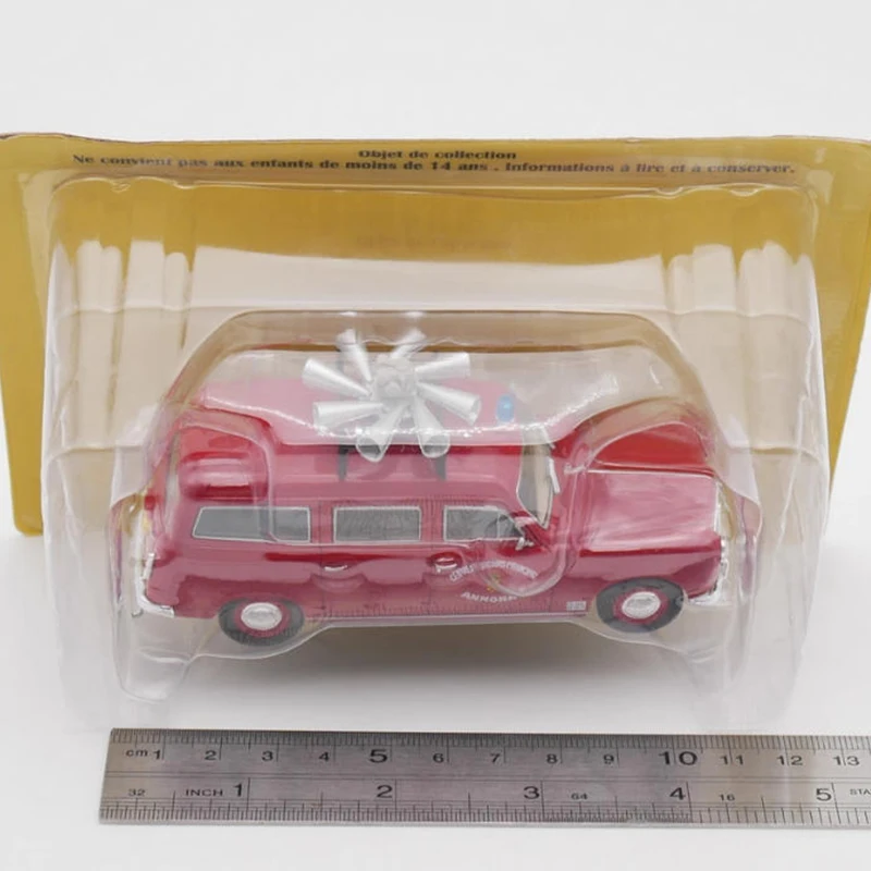 

Ixo 1:43 403 Break Fire Engine Скорая помощь Модель автомобиля из сплава Статическая коллекция Украшенные праздничные подарки Игрушки