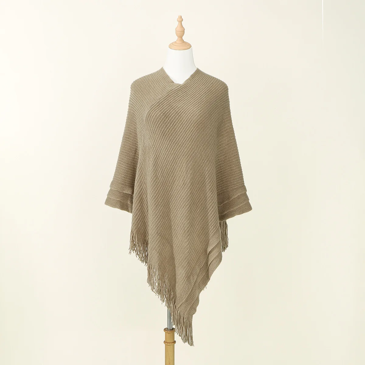 

Осенняя модная женская вязаная шаль с бахромой, женская однотонная накидка, вязаный пуловер, топ, дизайнерский свитер