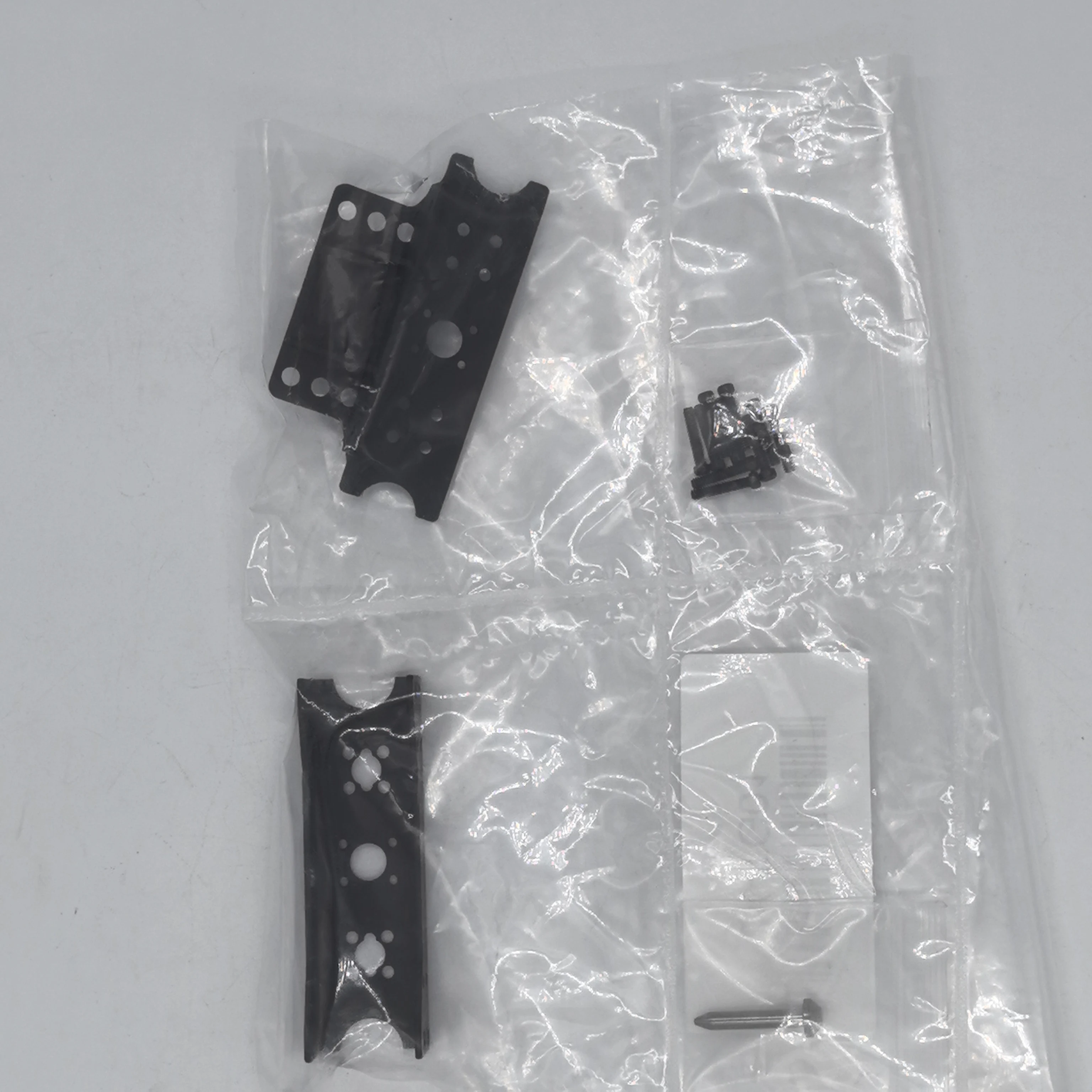 

Крюк буксировочный JXmodel для моделей автомобилей Tamiya 1:14, для тяжелых самосвалов-тягачей MAN F2000, Scania, Volvo (запчасти)