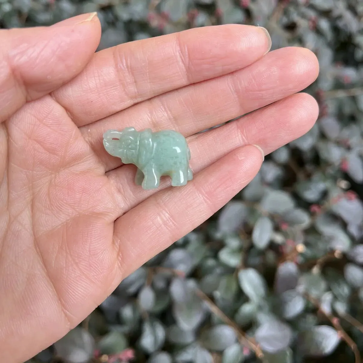 1 in Mini Crystal Carvings Elephant, Pocket Gift Crystal Gift Animal Statue Crystal Statue Bare Stone Healing Stone