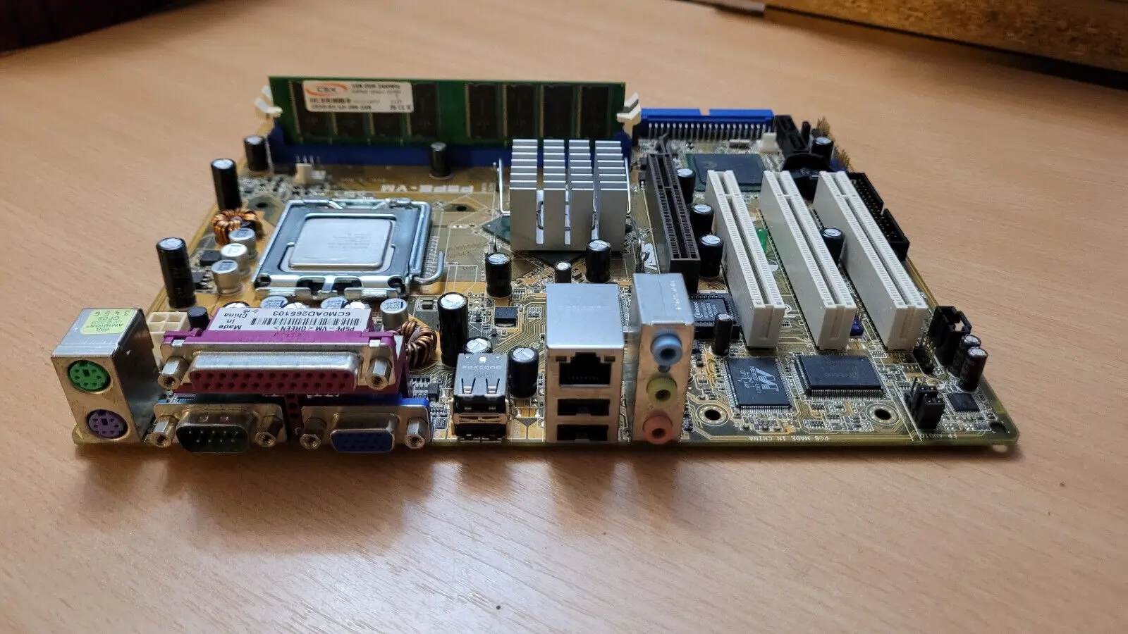 For ASUS P5PE-VM Main Board 775-pin DDR1 Integrated Display