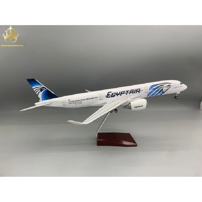 

Модель самолета Airbus A350 EgyptAir со светодиодной подсветкой и колесами, статическая имитационная модель, коллекционный предмет декора для любителей авиации.