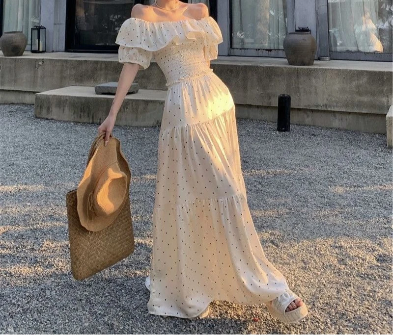 Summer Vacation Style Fairy Temperament Polka Dot Set, One Shoulder Lotus Leaf Edge Shirt, Waist Cinched, Fluffy Skirt for Women