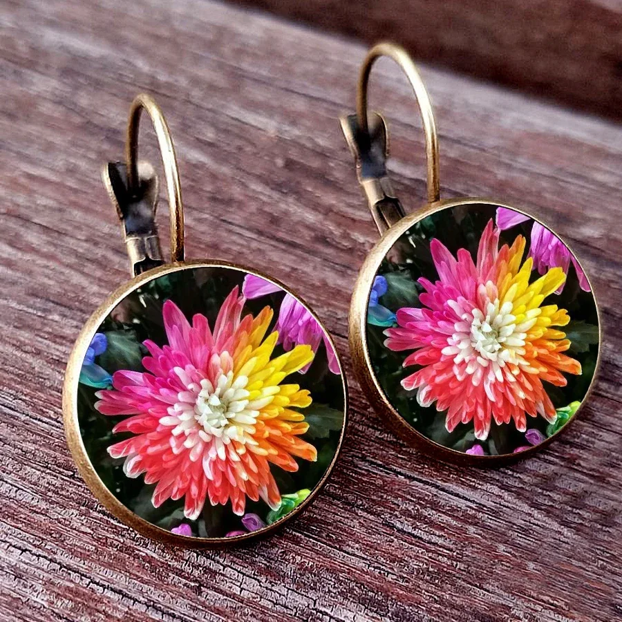 Yellow Daisy Flower Girl Stud Earrings Fashion France Earrings for Women Ear Hook Earrings chrysanthemum Glass Cabochon Earring