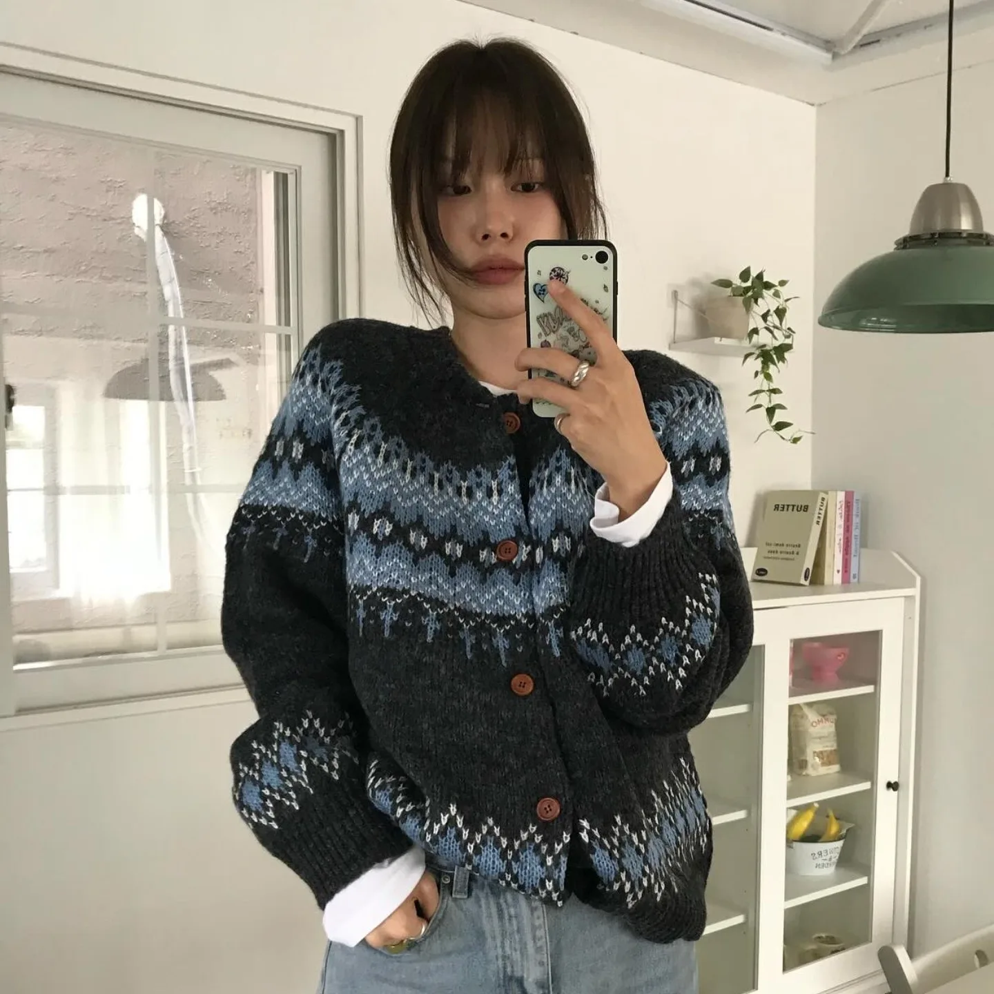 South korea Chic Autumn and Winter Retro  Lazy Knit sweater Cardigan Outerwear round Neck Buckle Fairisland Nordic Sle