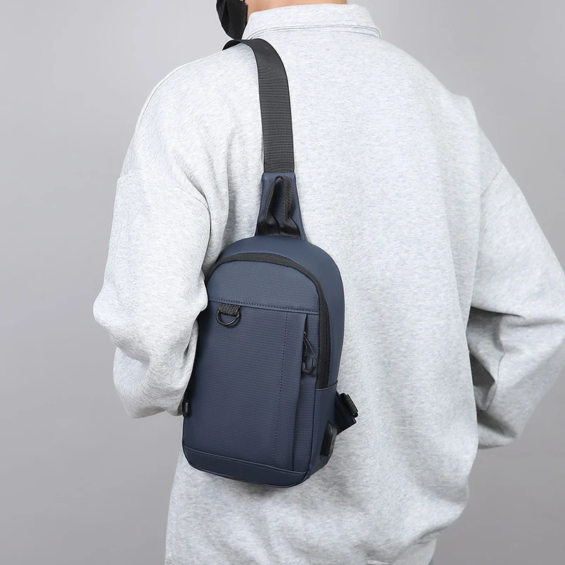 Usb حقيبة كروسبودي الرجال الترفيه في الهواء الطلق المشي لمسافات طويلة دراجة حقيبة كتف مقاوم للماء حقيبة رافعة رياضية ، حقيبة السفر ، حقيبة صدر للرجال