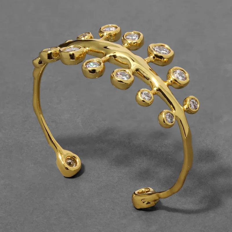 

Fashion Designers Zircon Brass Gold Plated Round Bead Bracelet Women Europe American Jewelry Trend