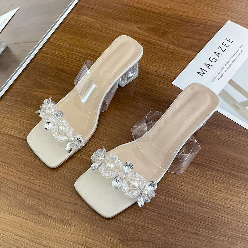 2024 Summer New Square Head Solid Color Transparent Sexy Crystal Heels for Wearing Comfortable Oversized Slippers for Women