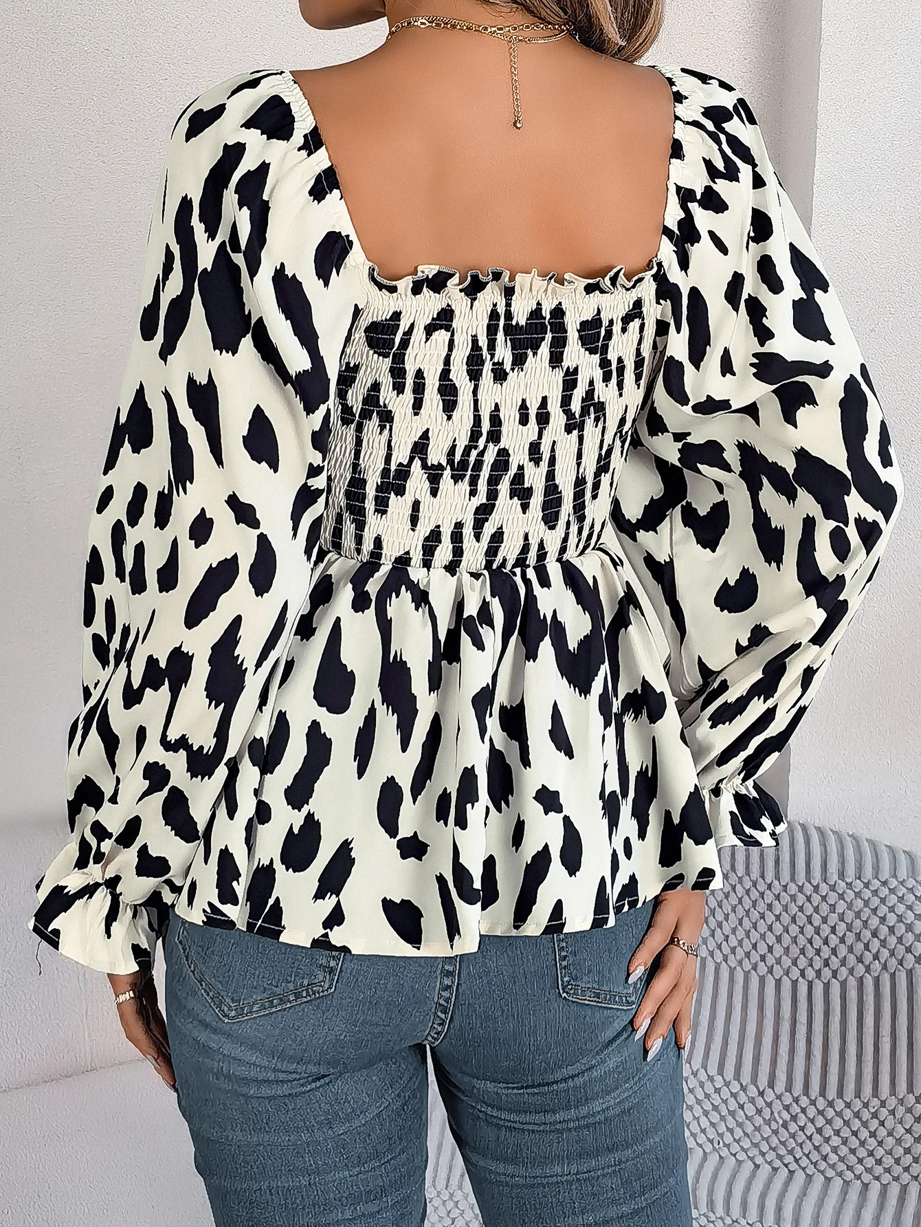 Women's Leopard Print Square Neck Blouse with Ruffled Trim and Scalloped Edge Long Sleeve Top - Spring Autumn Beach Vacation Ess