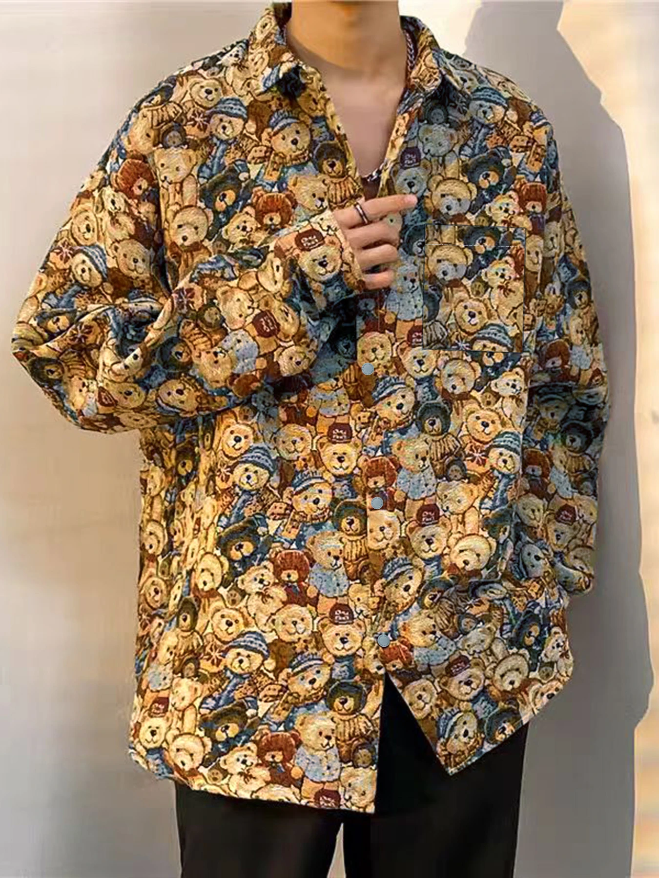 

Retro American full-print bear fun cartoon style small fragrance trend coat, versatile.