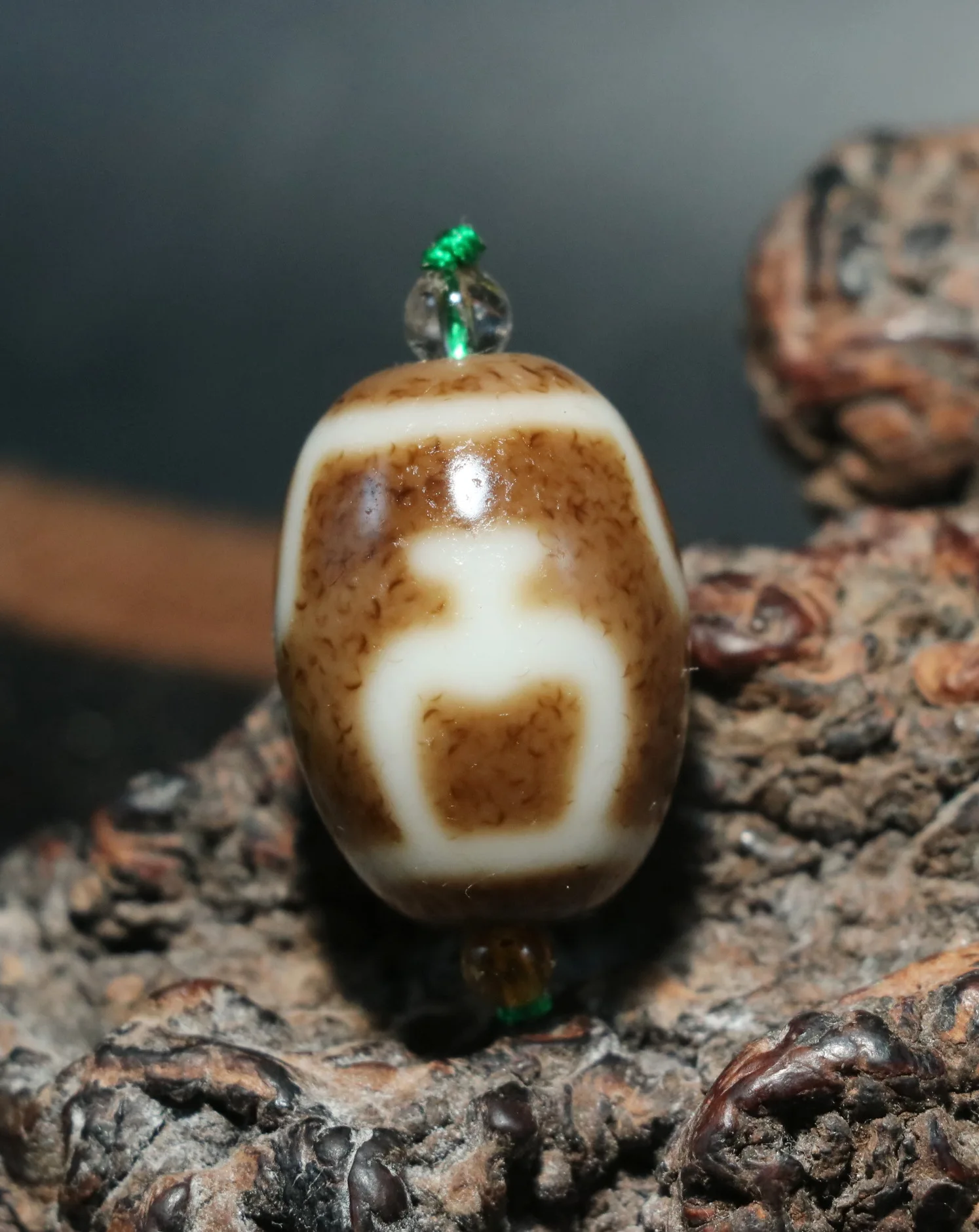 

Energy Tibetan Old Oily Agate Aquarius Treasure Bottle Big Daluo dZi Bead Amulet FLLZB Gemstone LKbrother Talisman