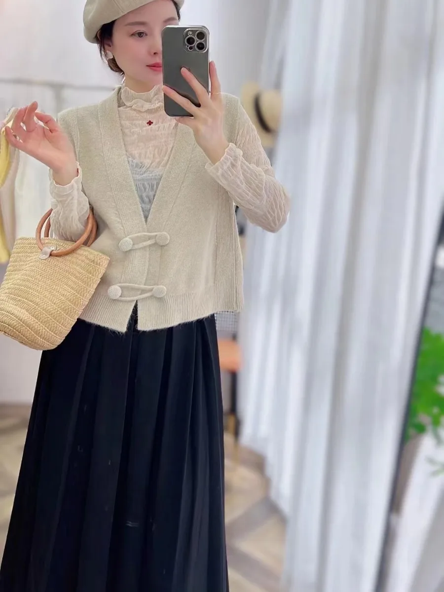 Vintage Chinese Style Women's Knitted Waistcoat Spring Autumn Fashion Button Loose V-Neck Office Lady Casual Sleeveless Vest