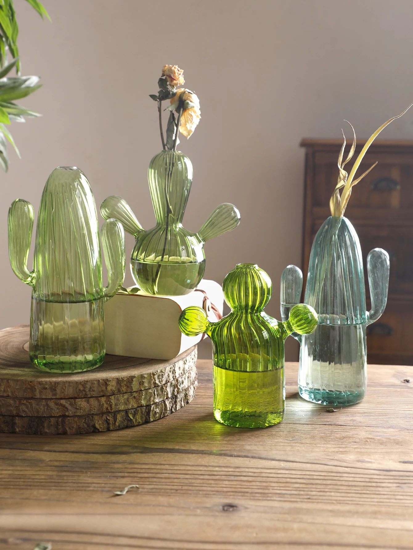 Glasvase mit kaktus förmigem Design exquisite Verarbeitung Tisch dekoration Pflanzen vase für Esszimmer Wohn accessoires Geschenke