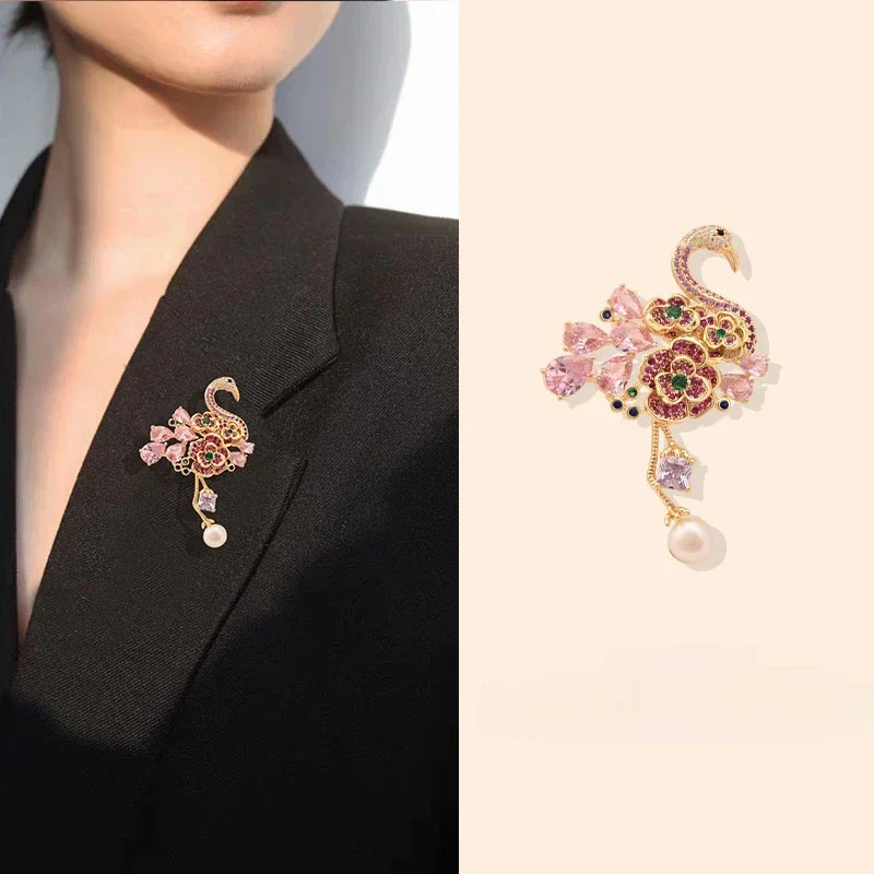 Luxury Crystal Flamingo Bird Brooch Women's Suit Neckline Corsage Clothes Accessories Cardigan Coat Fixed Pin Jewelry Gifts 6129