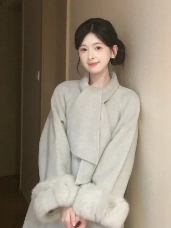 

Retro High-End Woolen Coat Women's Gentle Fashionable Midi Coat Spring 2026 Button Detail Korean Style Loose Fit Anti-Stain