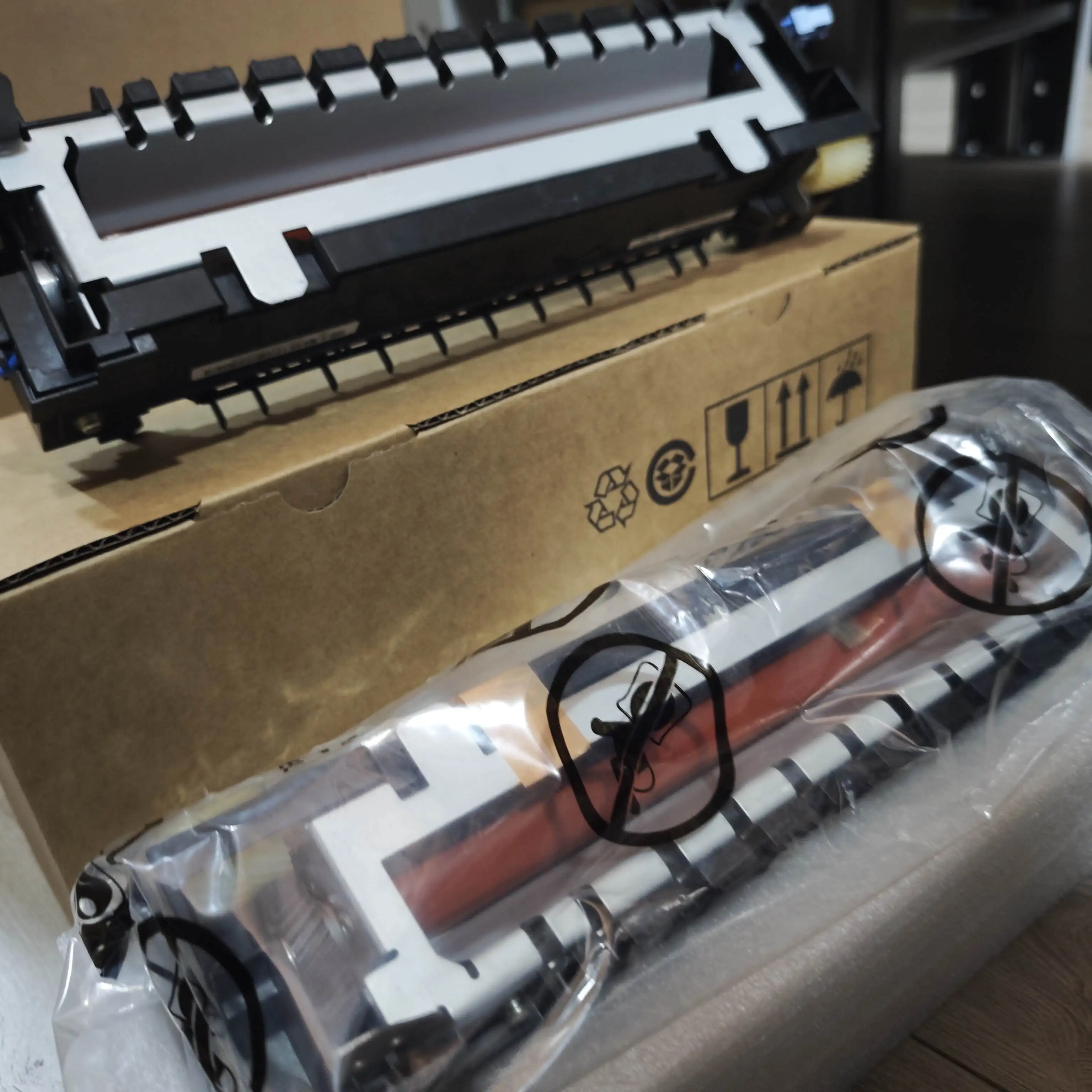 

Fuser Unit ASSY For Xerox Phaser 6510 6510DN Workcenter 6515 6515n MFP Laser Printer