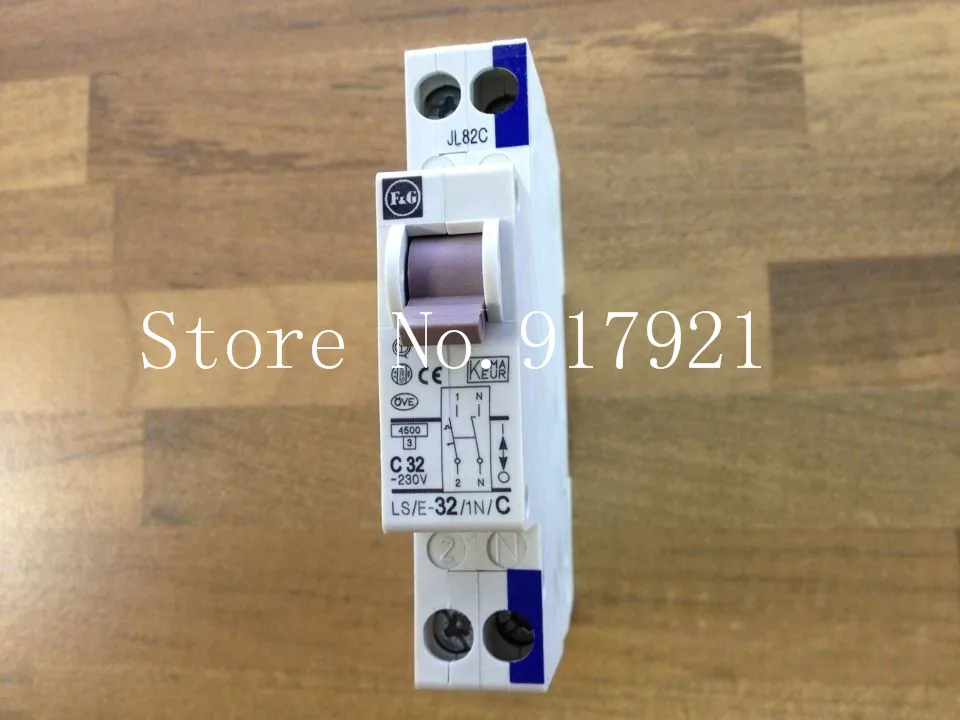 [ZOB] MOELLER Muller LS/E-32/1N/C C32A breaker 32A230V genuine original  --12pcs/lot